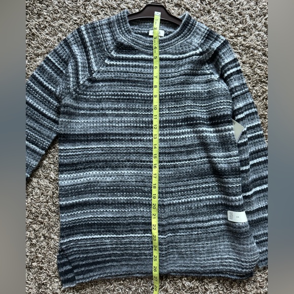 Gray Striped Knot Sweater - Picture 4 of 4